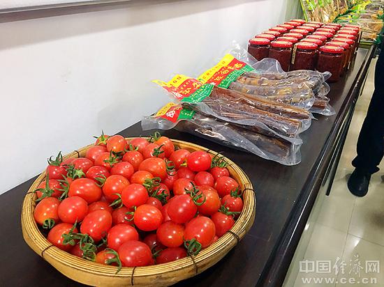 小山村建别墅，新产业模式助力脱贫增收奔小康